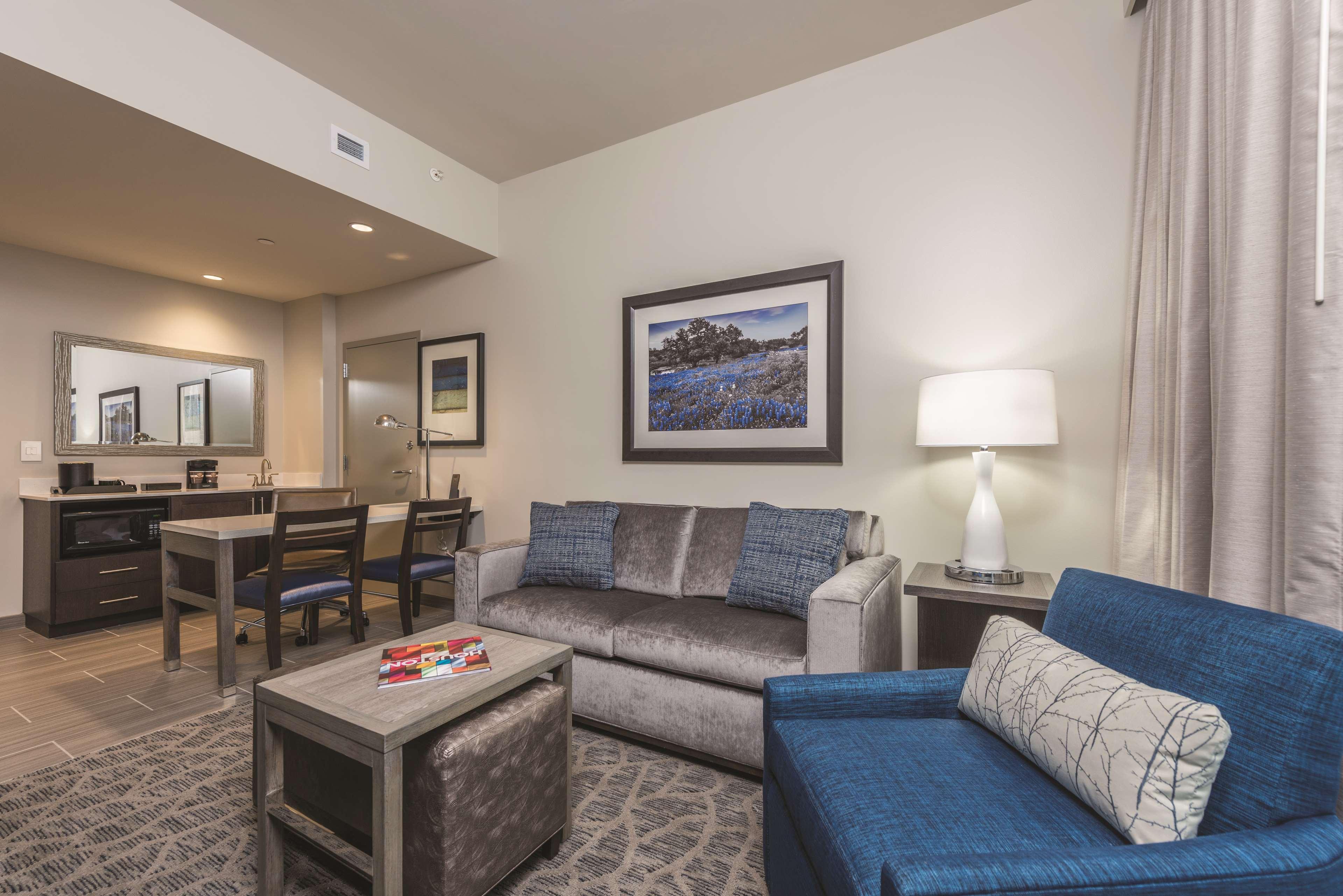 Embassy Suites By Hilton The Woodlands Kültér fotó